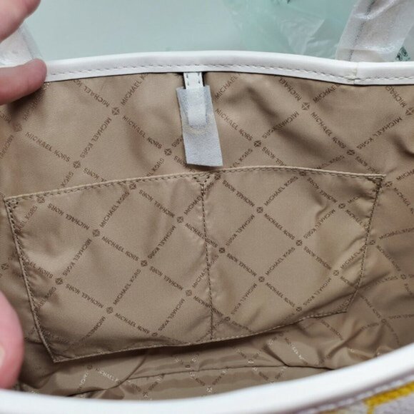 Michael Kors Jetset Buttercup Shoulder Bag - Showstopper Light Yellow - Picture 7 of 7